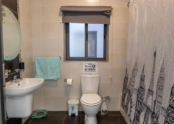 Brightest Room, Shared Bathroom Gazde/Camere de închiriat Gzira
